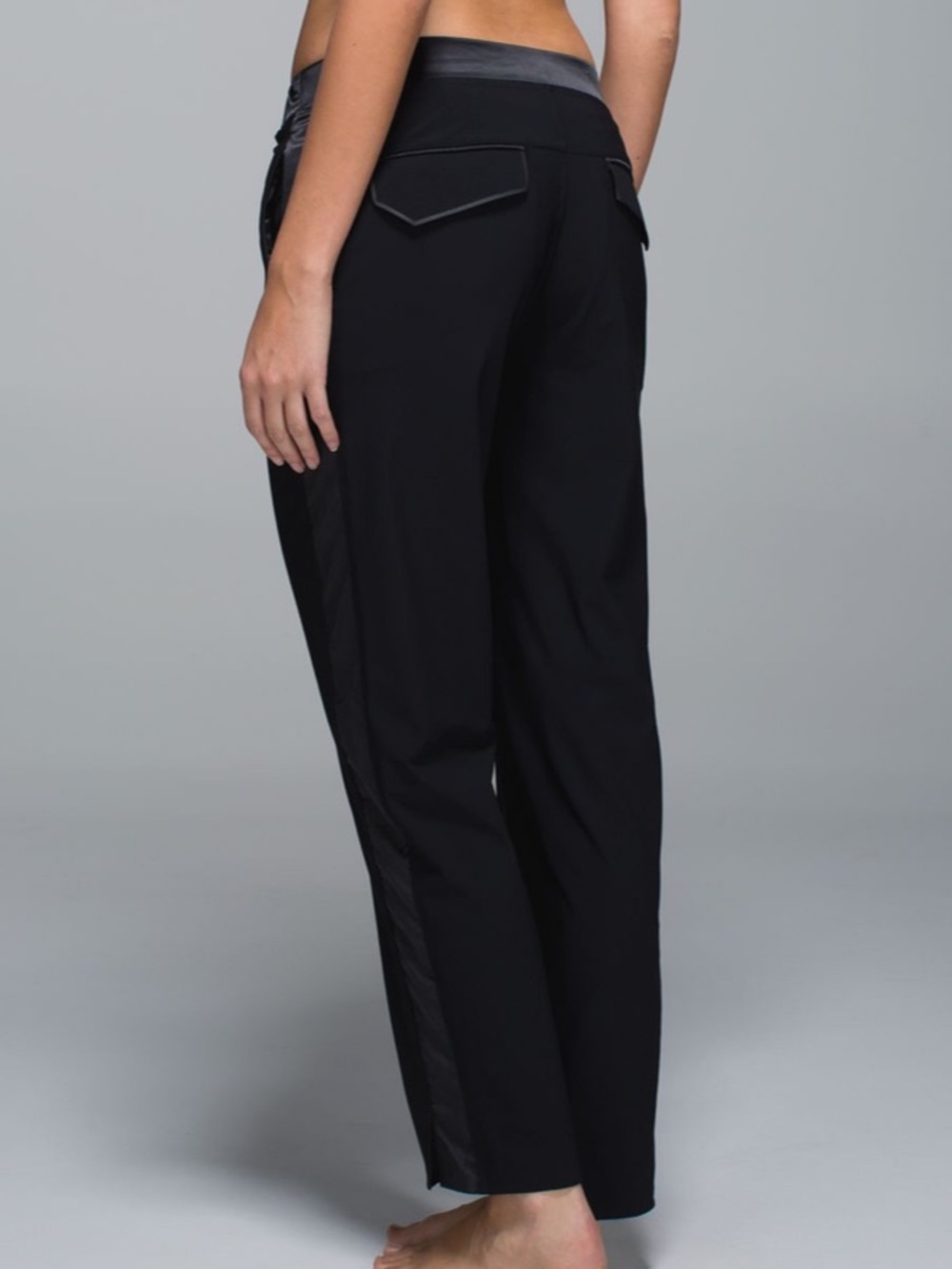 LULULEMON Rise and Shine Black Trouser Size 6
